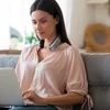 Handy Heater Freedom hordozható nyakmelegítő USB-töltővel 4 fűtési fokozattal