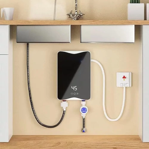 Falra szerelhető átfolyós villanybojler 5500W LCD érintőpanellel és zuhanyfejjel (RYK-002)