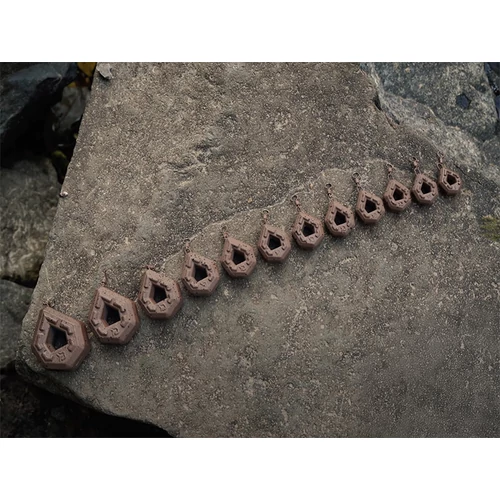 Delphin CyberBARBED ólomsúly nyílással - 120 g (101003702)