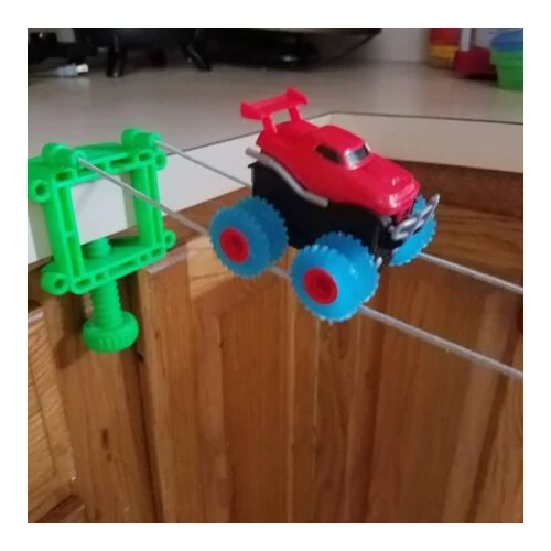 Trix Trux Monster Trucks trükkös autópálya két autóval
